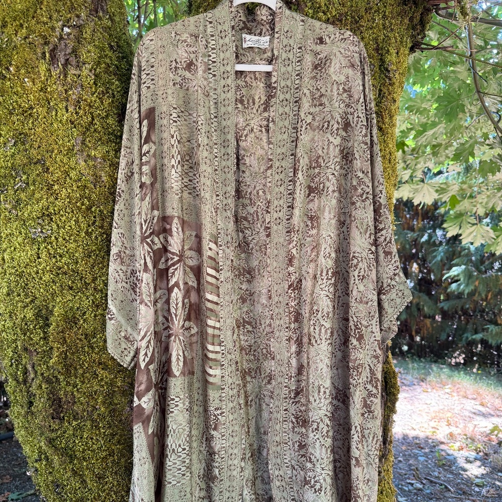 Kantha Bae Silk Solace Kimono